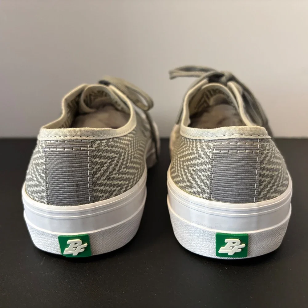 PF Flyers Center Lo Size 10.5 Womens Grey Herringbone Canvas Sneakers